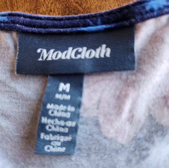 Modcloth Women's Top Size Medium - Picture 5 of 6